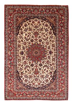 281. A carpet, semi-antique Esfahan, ca 336 x 212 cm.