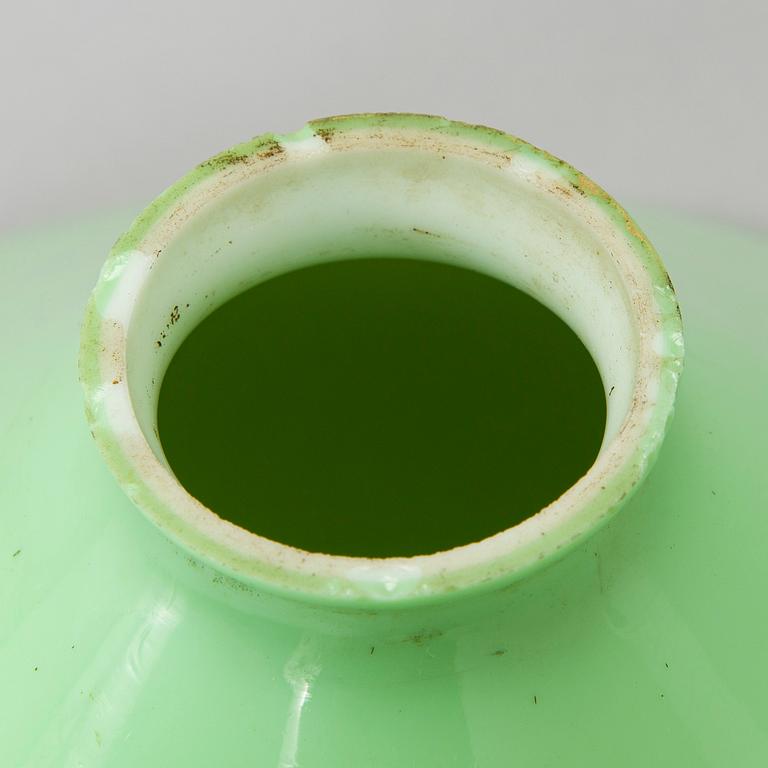 Pöytävalaisin / kirjoituspöydänvalaisin, noin 1900.