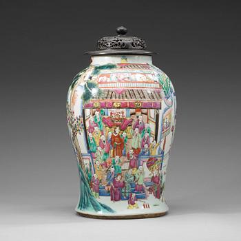 300. A famille rose vase, late Qing dynasty.