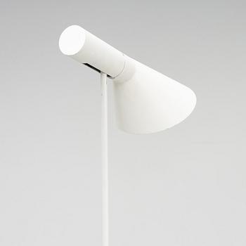 Arne Jacobsen, golvlampa, "AJ", Louis Poulsen, Danmark.