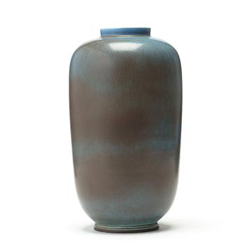 Berndt Friberg, A Berndt Friberg stoneware vase, Gustavsberg studio 1965.