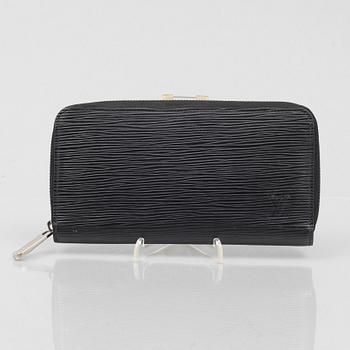 Louis Vuitton, wallet, 2018.
