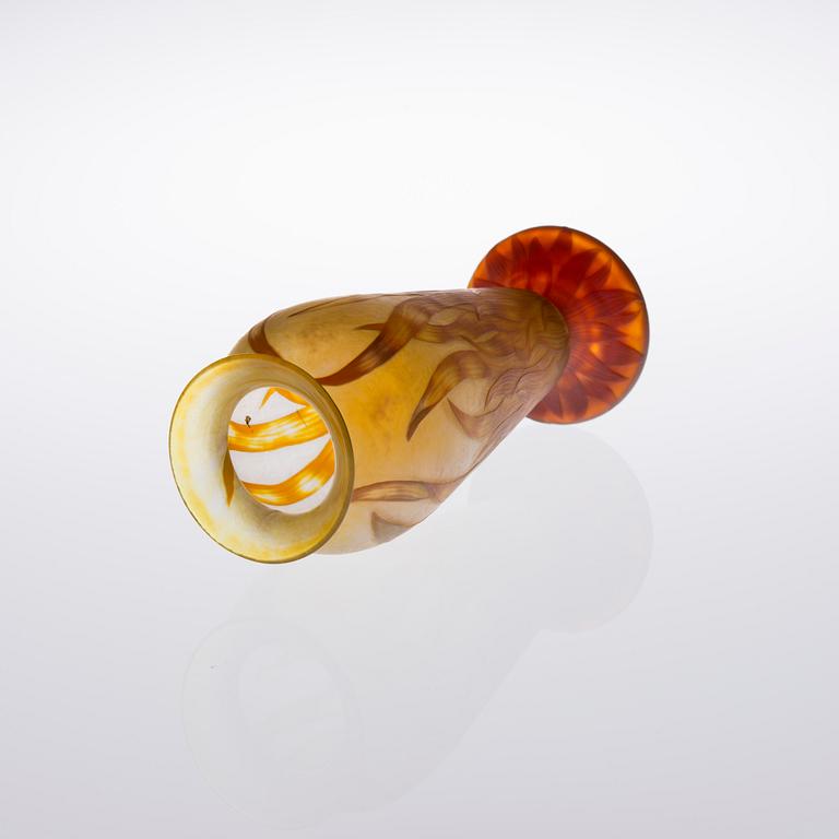 VAS, glas, jugend, signerad 207 G Wennerberg, Kosta. 1900-talets början.