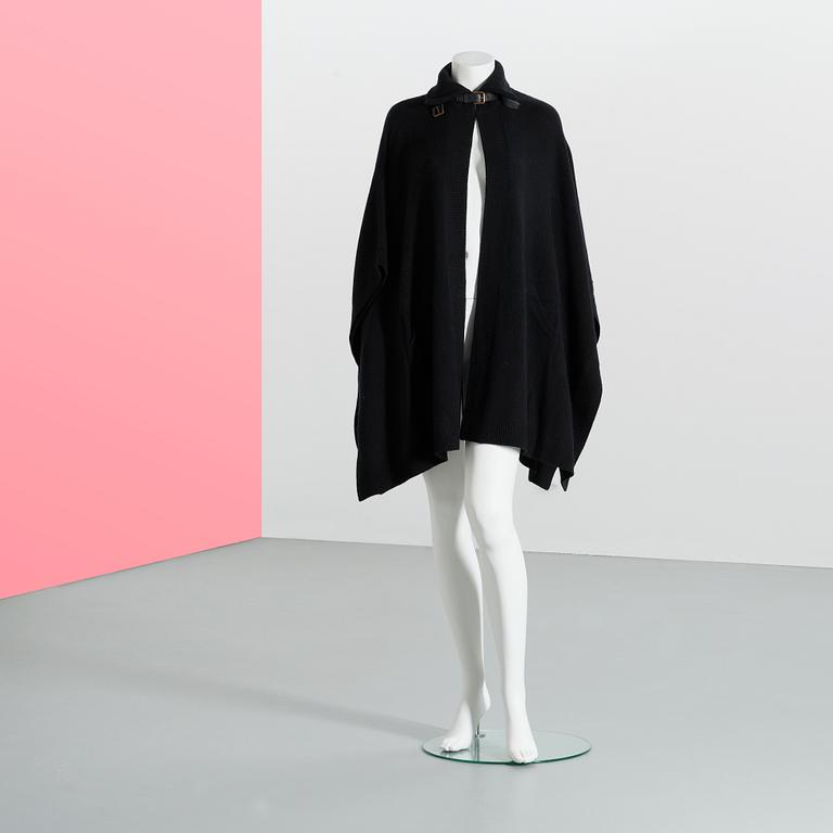PONCHO, Ralph Lauren, size M/L.