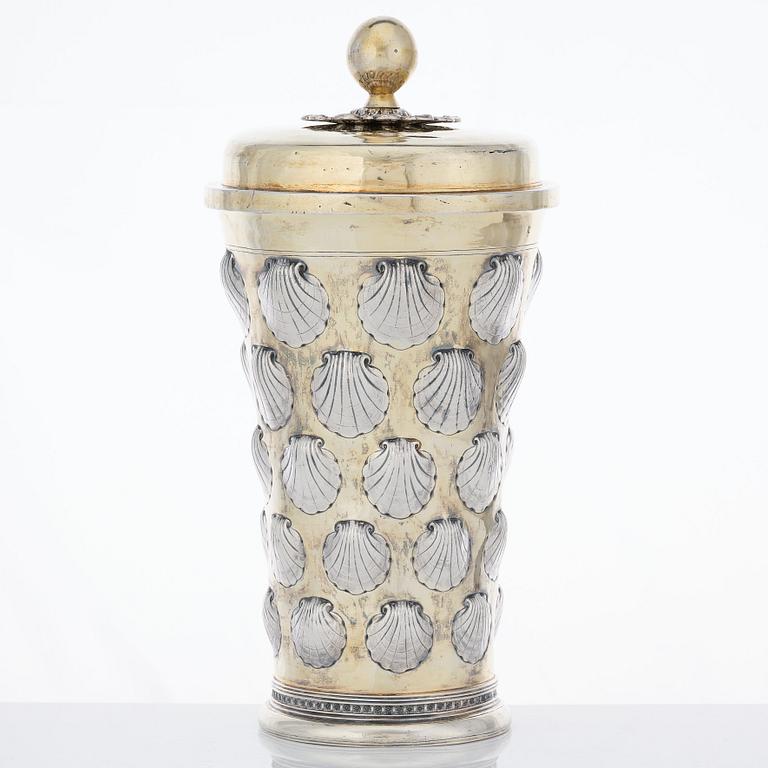 A 17th century parcel gilt silver beaker and cover, unidentified makers mark, possibly Balticum.