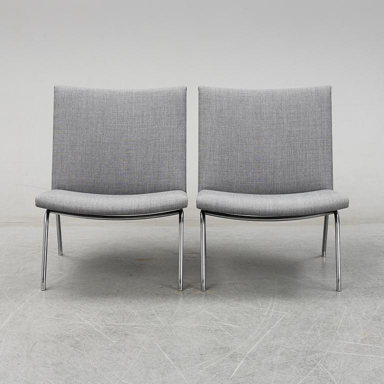 Hans J Wegner, a apir of 'Kastrup Airport Lounge Chair' for AP stolen.