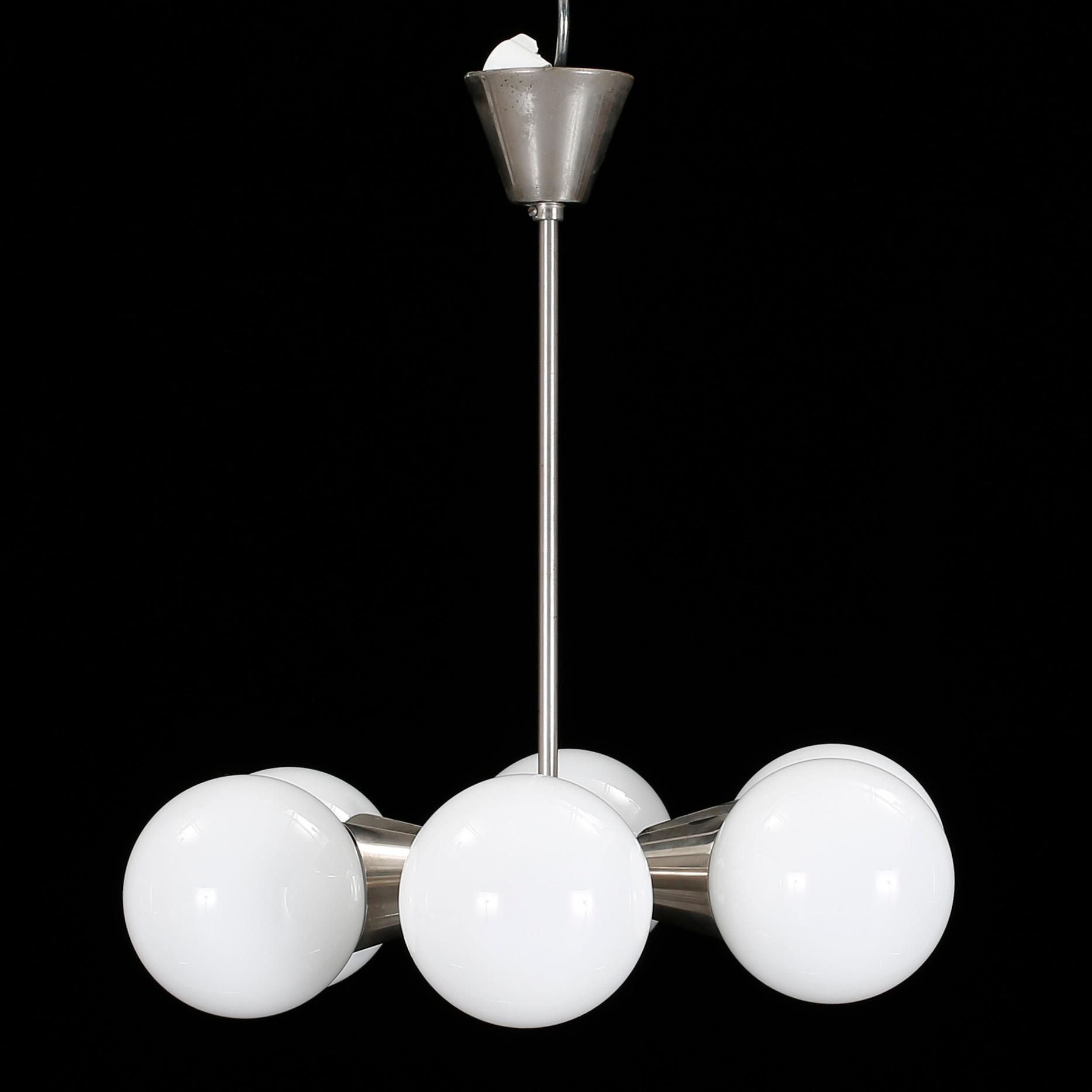 TAKLAMPA, 1960-tal. Höjd 45 cm.