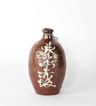 KRUS/FLASKA, keramik, Japan.