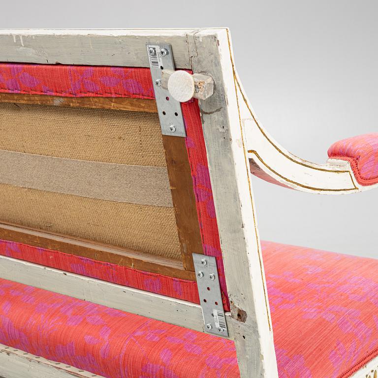 A Gustavian sofa, around 1800.