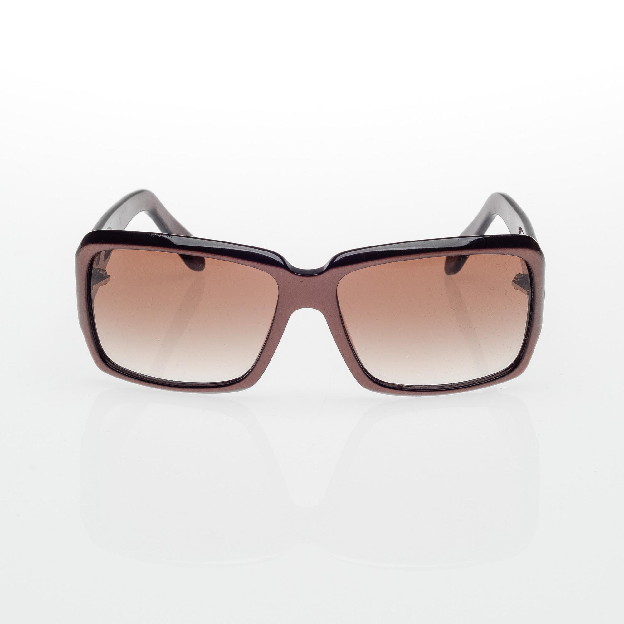 SOLGLASÖGON, Yves Saint Laurent.