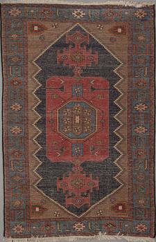 MATTA, orientalisk. Ca 196x128 cm.