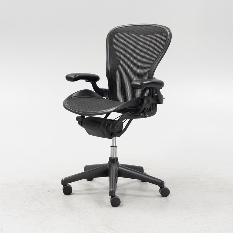 Don Chadwick/Bill Stump, skrivbordsstol, "Aeron", Herman Miller.