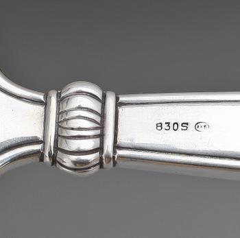 TOALETTSETT, 5 delar, silver, 1900-talets början. Sliverhalt 830.