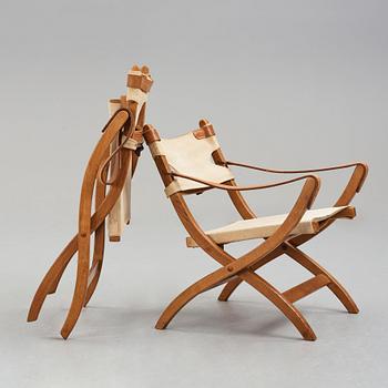 Poul Hundevad, a pair of "Safari chairs", Vamdrup, Denmark 1950's.