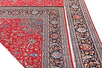 A Kashan carpet, c. 400 x 297 cm.
