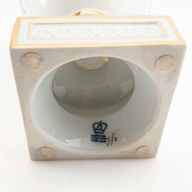 Urn/Vase "Juliane Marie porcelain" Royal Copenhagen Denmark first half of the 20th century.