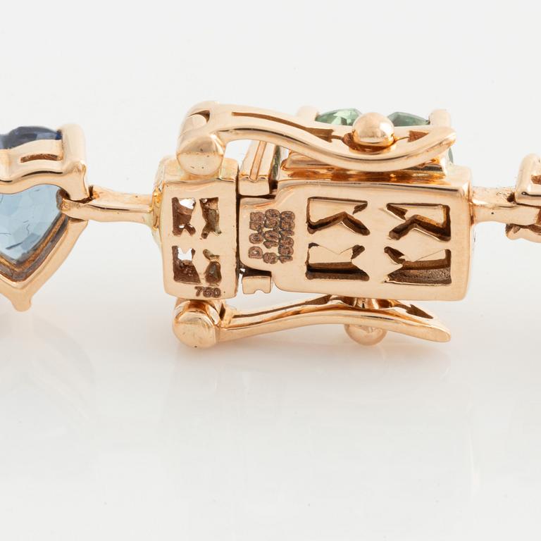 Bracelet with heart-shaped multicolored sapphires and brilliant-cut diamonds.