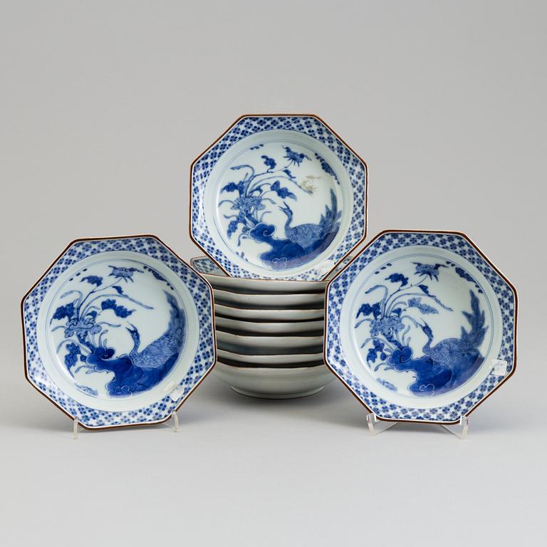 Ten Japanese porcelain deep dishes, late 19th century.