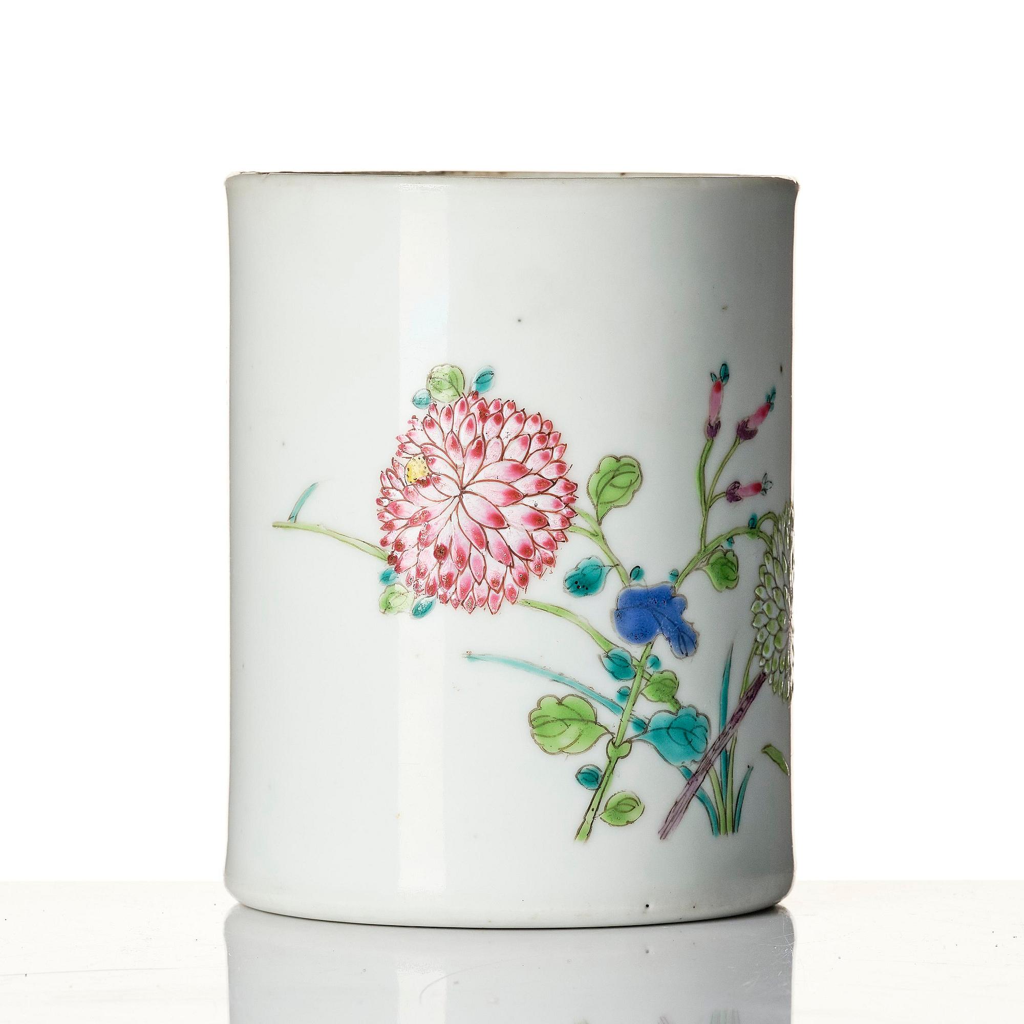 Penselvas, porslin. Qingdynastin, 1700-tal.
