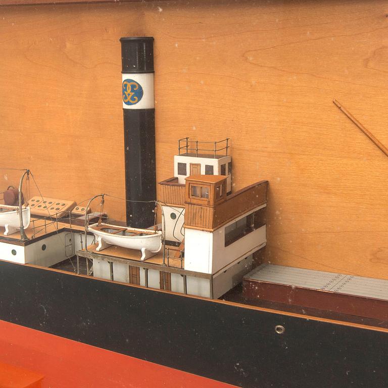 A half hull ship model, S/S Ivan Gorthon, launched 1924.