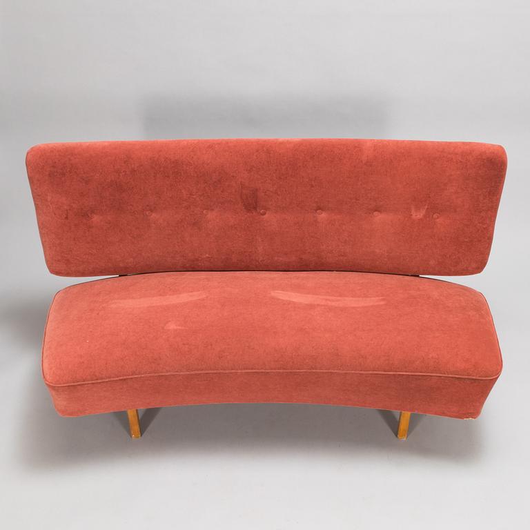 Oiva Parviainen, A 1950s sofa, 'Susanna' for Lahden Lepokalusto, Finland.