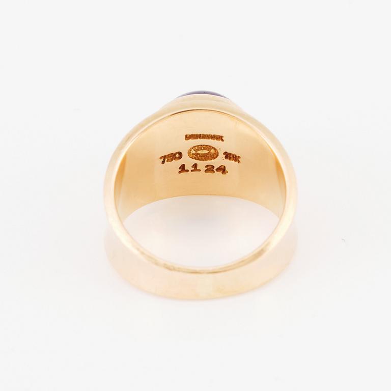 Georg Jensen, an 18K gold ring set with a cabochon-cut amethyst, Copenhagen post 1945, design nr 1124.