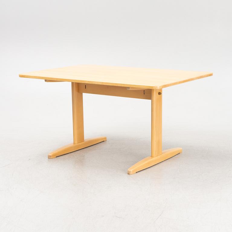 Børge Mogensen, a shaker modell beech wood dining table, Madsens Fabriker, Haarby, Denmark, 1960's/70's.