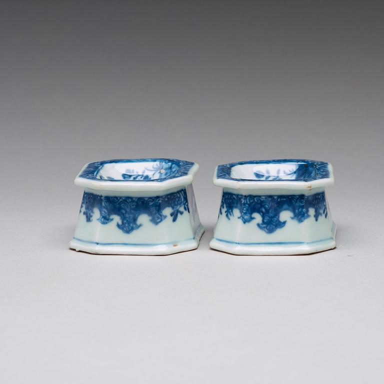 A pair of blue and white salts, Qing dynasty, Qianlong (1736-95).