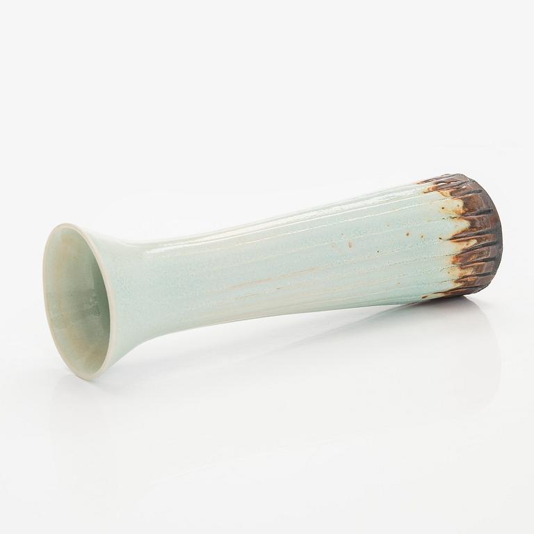 Kyllikki Salmenhaara, vas, stengods signerad Arabia KS.