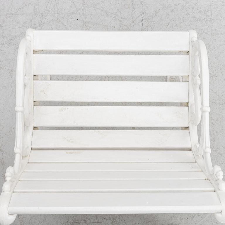 Trädgårdsgrupp, 4 delar, Byarum, 1900-talets andra hälft.