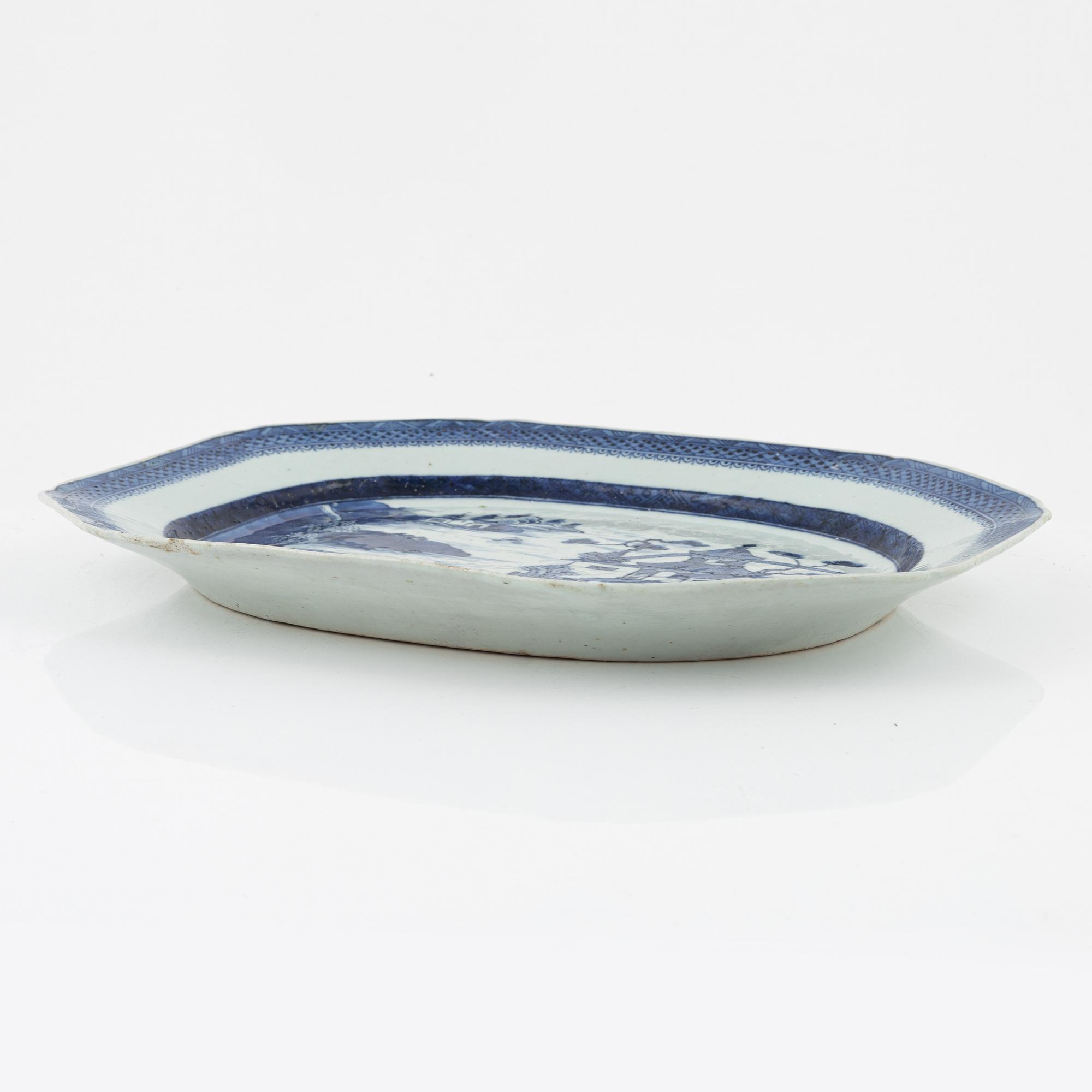 Stekfat, kompaniporslin, Kina, Qingdynastin, 1700/1800-tal.