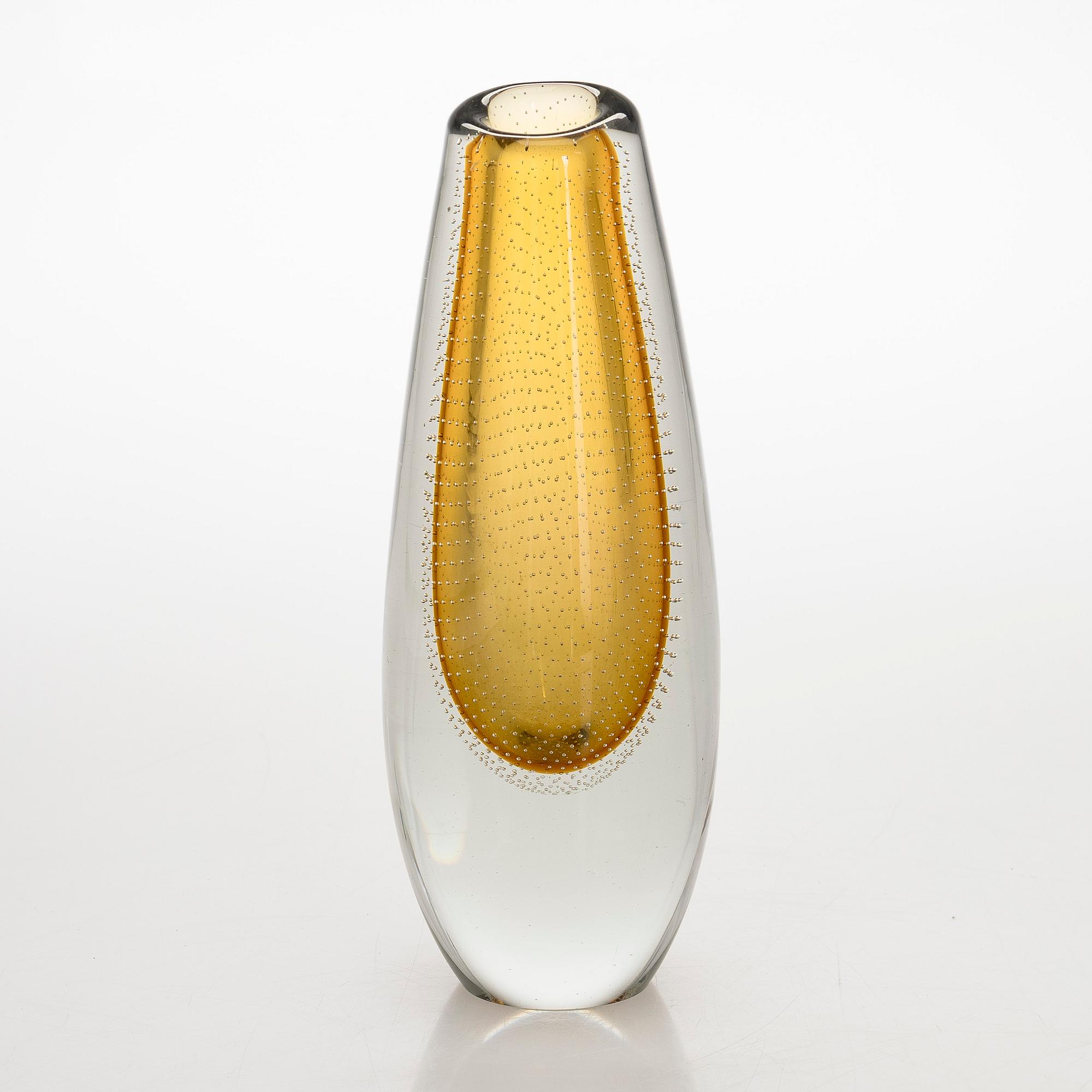 Gunnel Nyman, maljakko, signeerattu G. Nyman Nuutajärvi Notsjö -53.