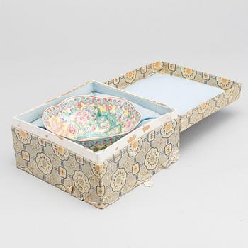 SKÅL, äggskalsporslin, Kina, 1900-tal.