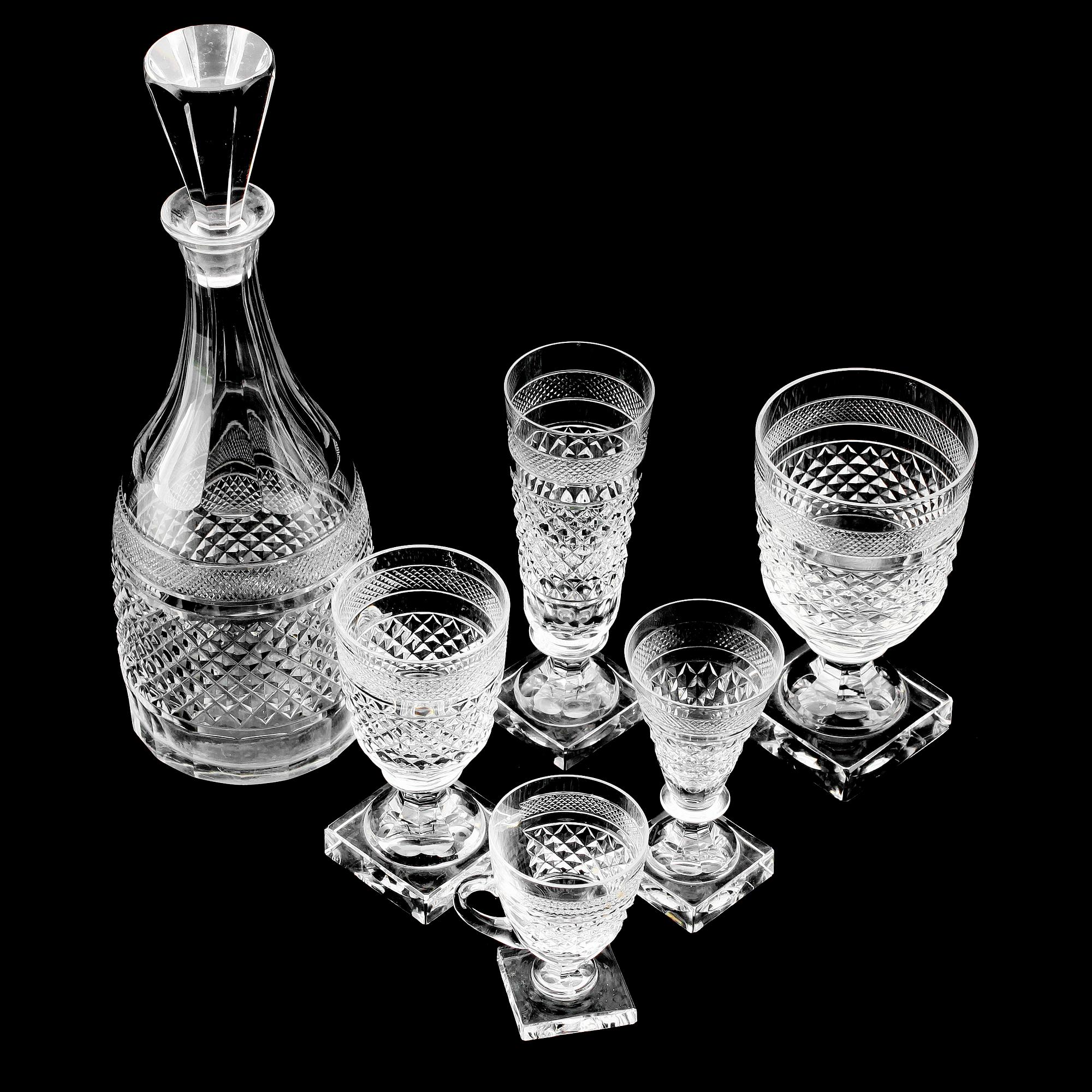 SERVISGLAS, ca 37 delar, "Kent", Kosta.