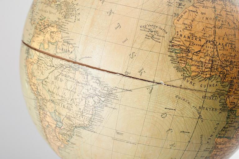 JORDGLOB, Svenska Bokhandelscentralen AB, Dr Neuse, 1900-talets första hälft.