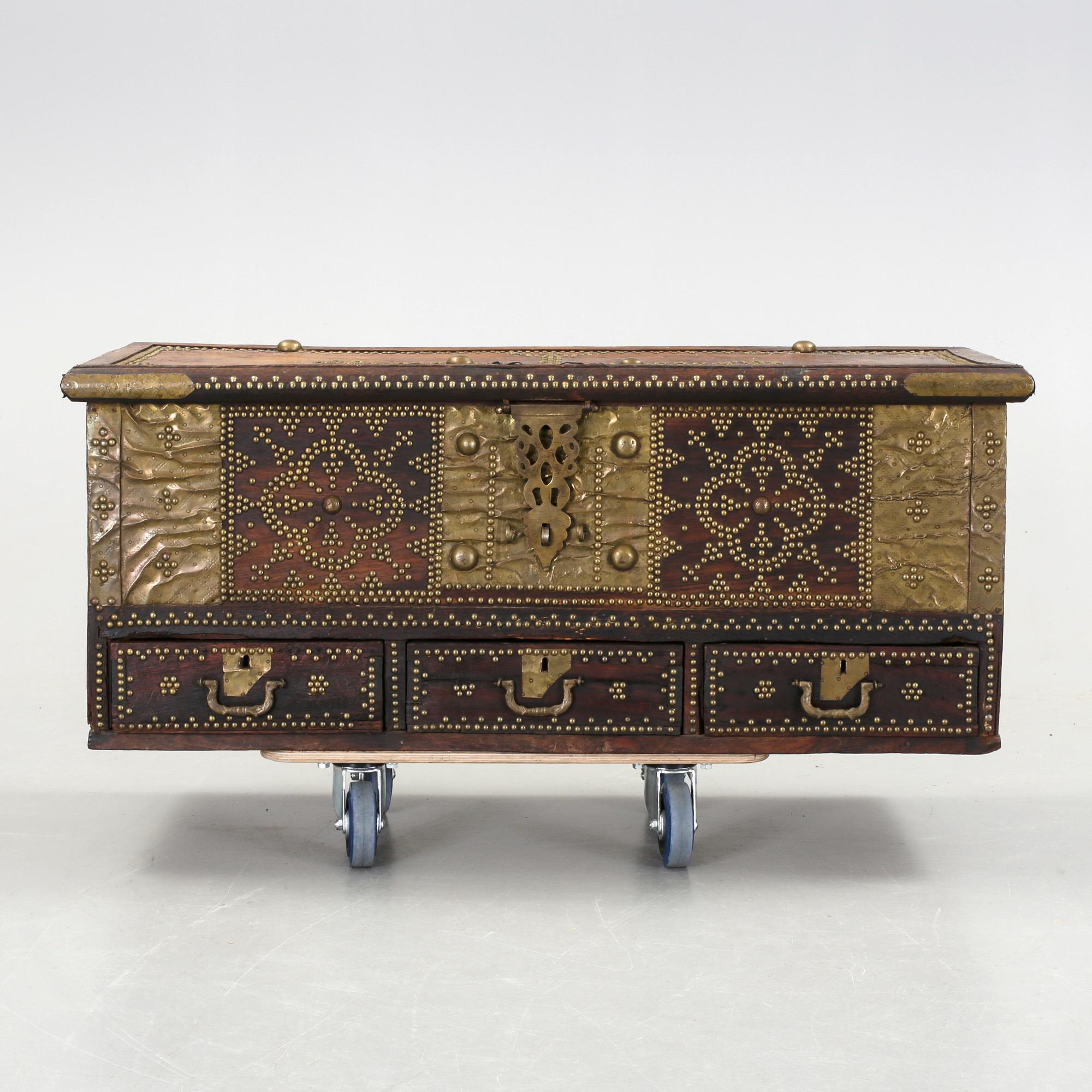 KISTA, troligen England, 1700-tal.
