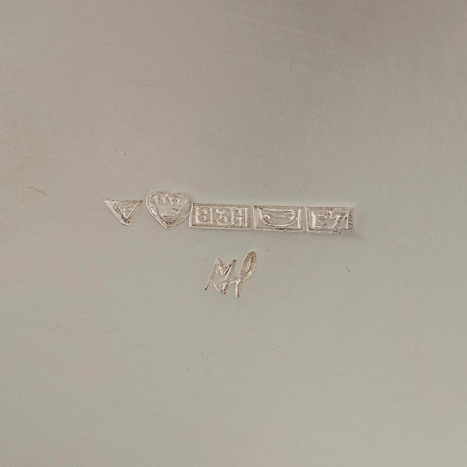 Mauno Honkanen, Såsskål med slev, silver, Tillander, Helsingfors 1958.