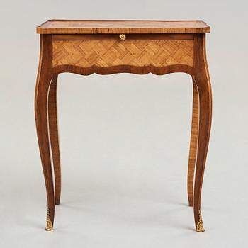 A Louis XV 18th century Table à ecrire.