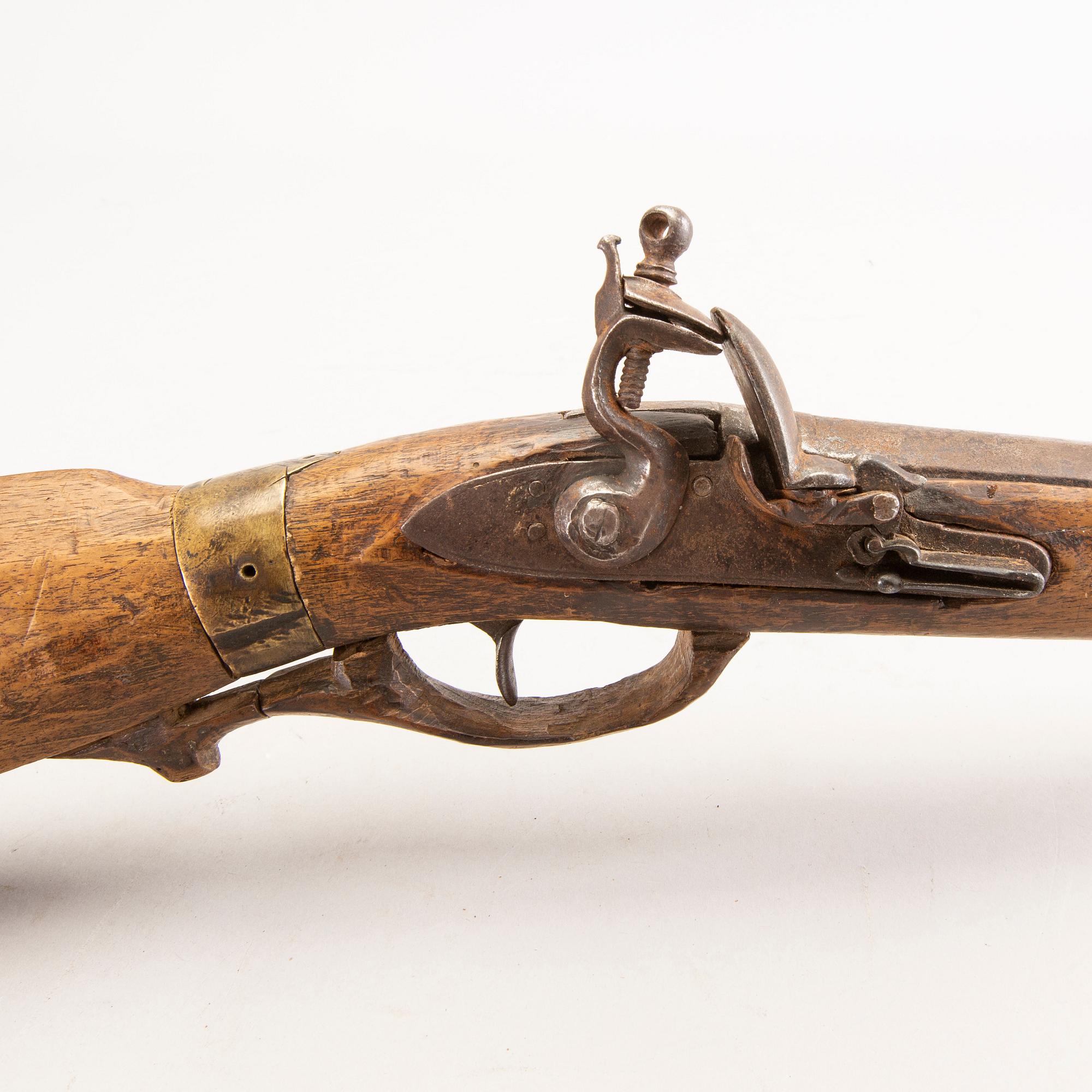 Flintlåsgevär, kort, svenskt, 1700-/ 1800-tal.