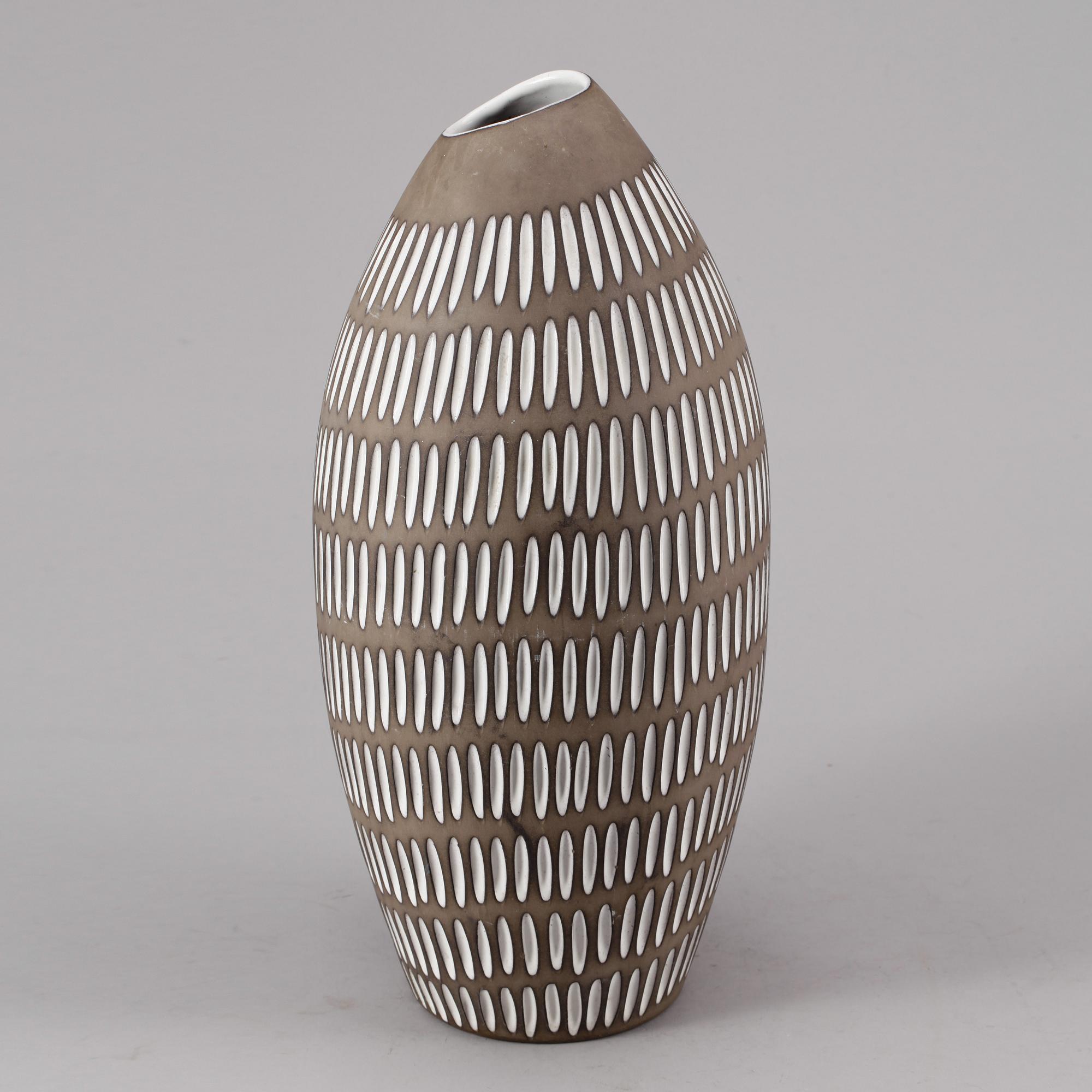 GOLVVAS, lergods, Upsala Ekeby, Ingrid Atterberg.