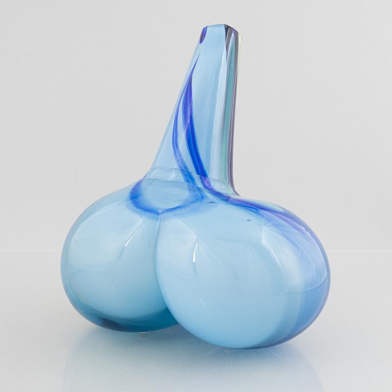 Erik Dietman, a glass sculpture/vase, Cirva 1989.