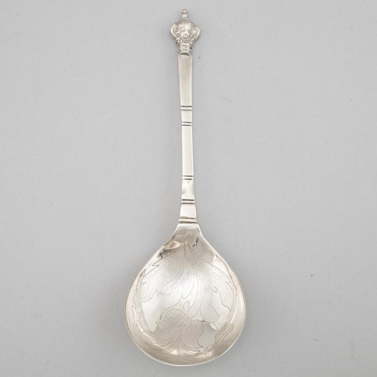 A Swedish 18th century silver spoon, mark of Nils Grubb, Hudiksvall 1783.