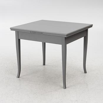 Dining table, 20th century.
