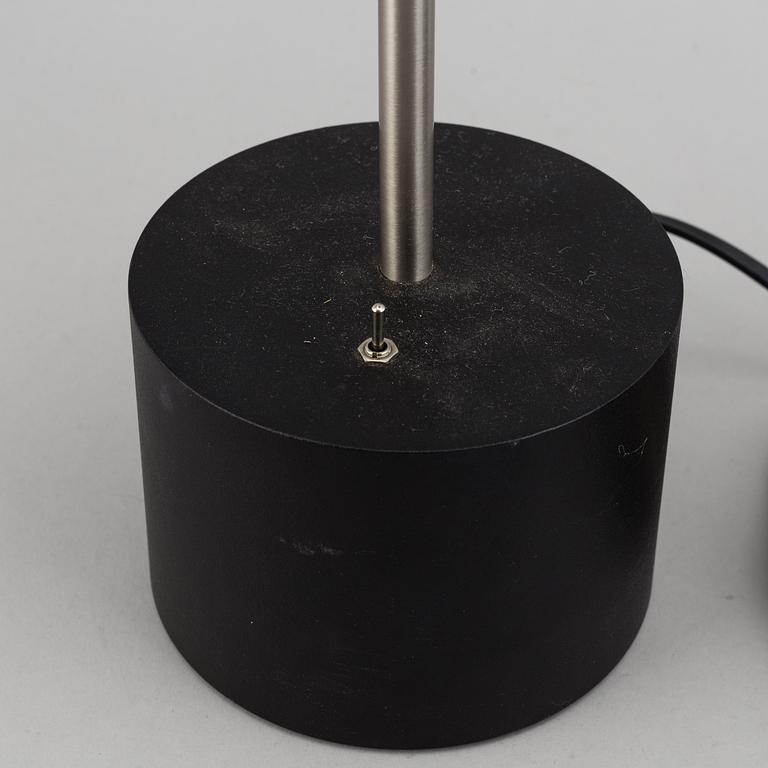 A pair of 'Suma' table lamps by Santa & Cole.