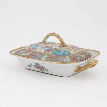 A Chinese dish with cover and a teapot, Canton, 19th Century.