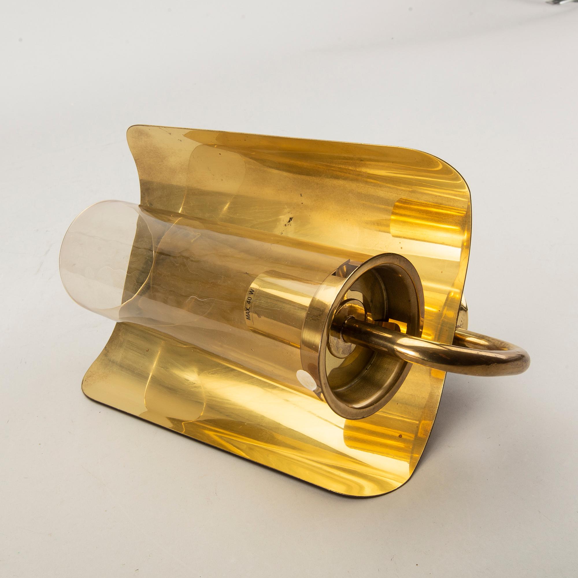 Hans-Agne Jakobsson, a pair of wall lamps.