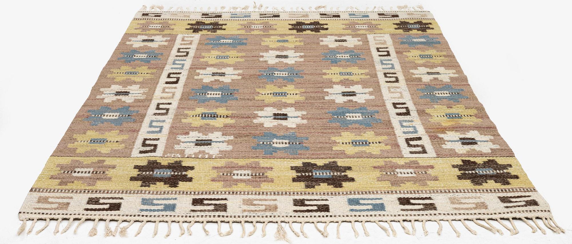 Märta Måås-Fjetterström, matta, "Kryptans matta" ("Sipporna"), rölakan, ca 194 x 129 cm, signerad AB MMF.