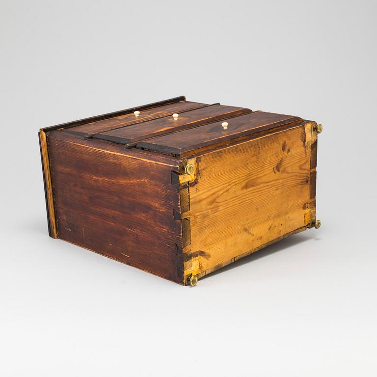 BARNBYRÅ/MINIATYRBYRÅ, omkring 1900.