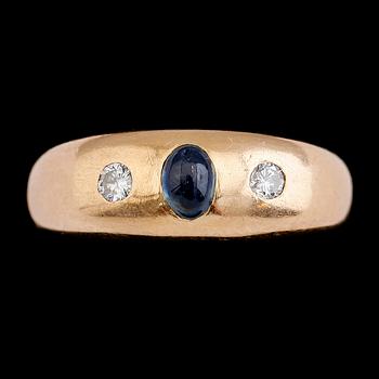 RING, 18 k guld, briljantslipade diamanter och safir, EKS 1962. Vikt ca 10,2 g.