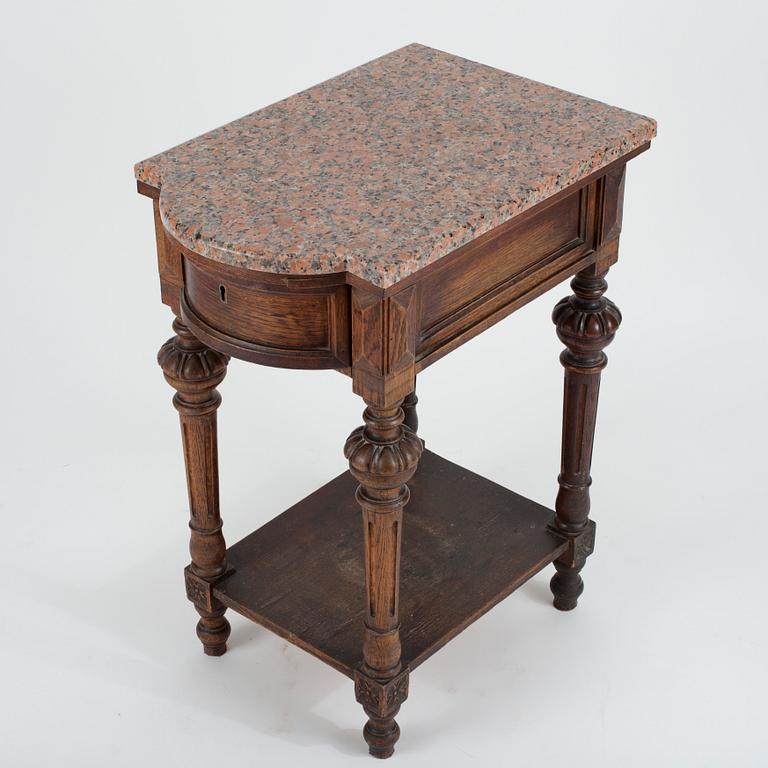SAMOVARBORD, märkt F. Sinjavin, Sankt Petersburg. (Ф.Синявинь С. Петербург), Ryssland 1800-talets slut.